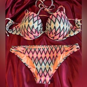 NWOT Victoria's Secret Push Up The Fabulous Bikini Set
